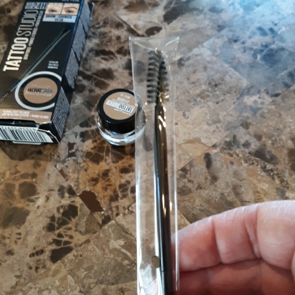 Brow cream - Picture 5 of 6